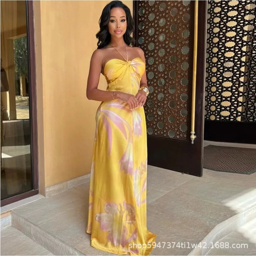 【New style】2026 new holiday seaside dress European and American style printed backless dress Sleeveless chest beach dress