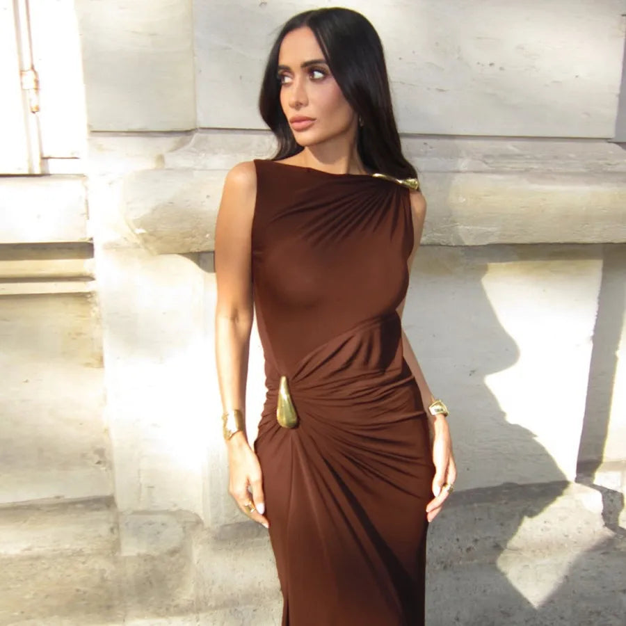 【New style】New European and American - women's clothing fashionable sexy slim metal decoration bag hip pleated sleeveless dress