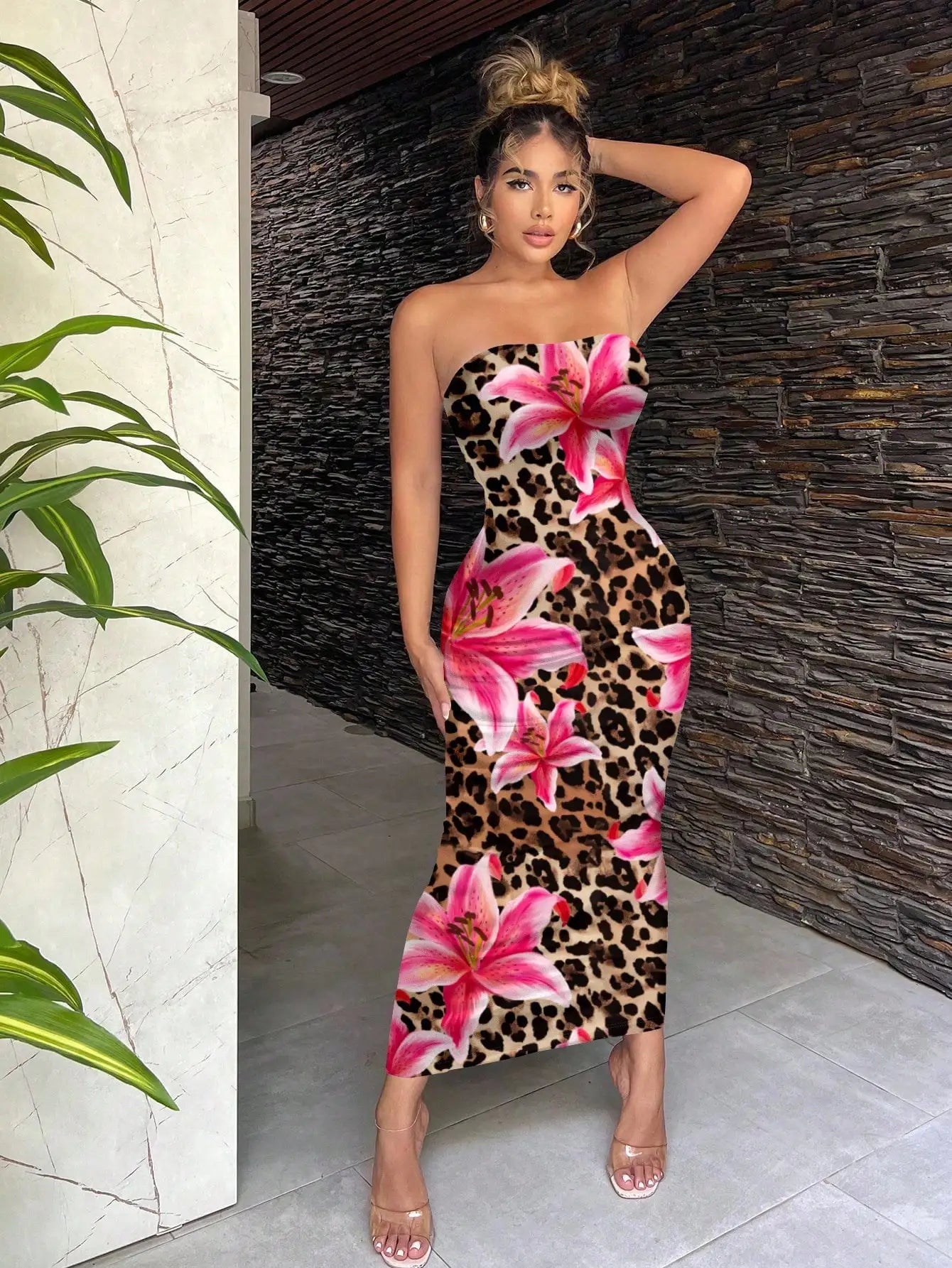 Sexy Retro Bohemian Green Tropical Print Strapless Bodycon Midi Dress For Vacation Beach Resort